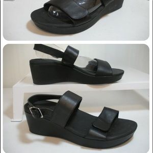 VIONIC Lovell  Black Leather Sandals with 2.5" Wedge   Women's 10
